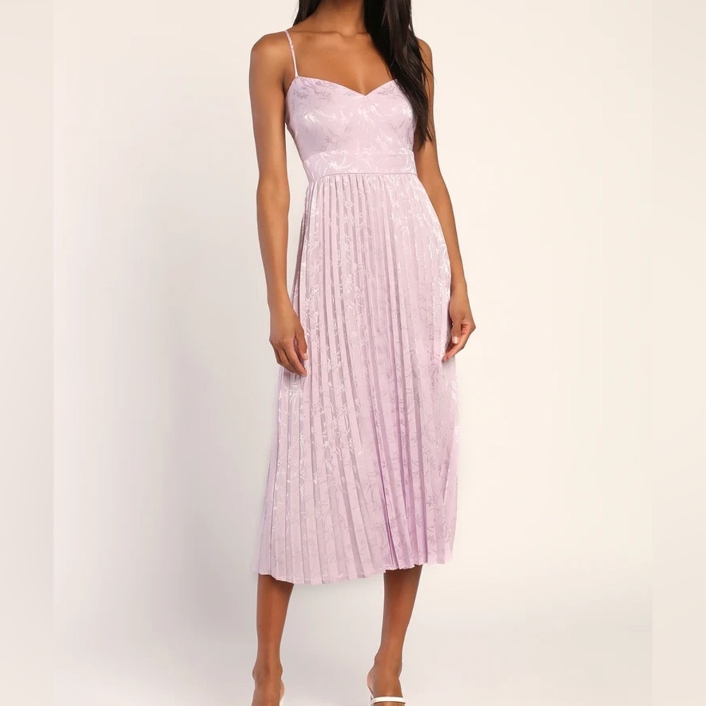 Lulus Regal Romance Lavender Floral Jacquard Pleated Satin Midi Dress XL